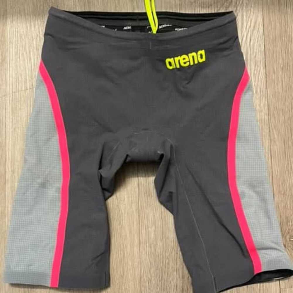 Arena tech suit carbon 3%